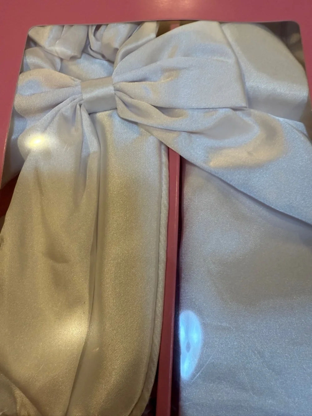 Satin Face Mask and Beauty Set - White pillow case eye mask headband NEW